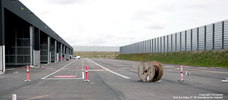 Støjskærmspaneler ved F-35 Campus i Skrydstrup