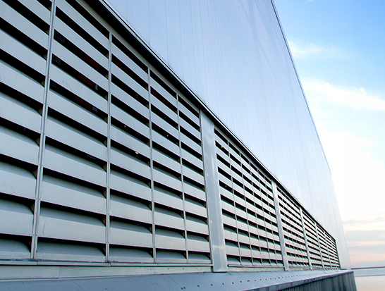 IAC Slimline Louver stopper støj og tillader naturlig ventilation